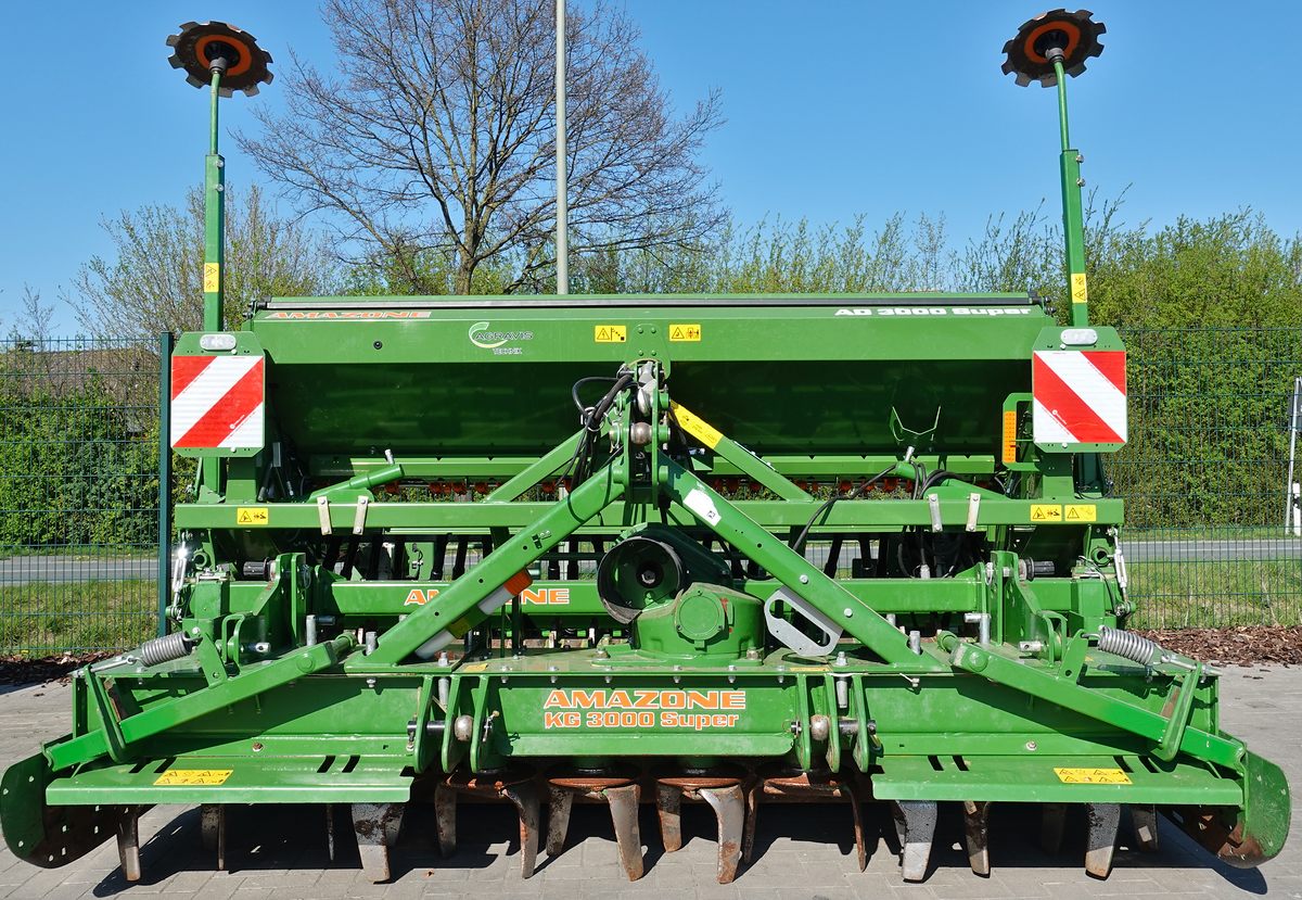 Amazone Aufbaudrillmaschine AD 3000 Super Kreiselgrubber KG 3000 Super Drillkombination Amazone Aufbaudrillmaschine AD 3000 Super Kreiselgrubber KG 3000 Super Drillkombination