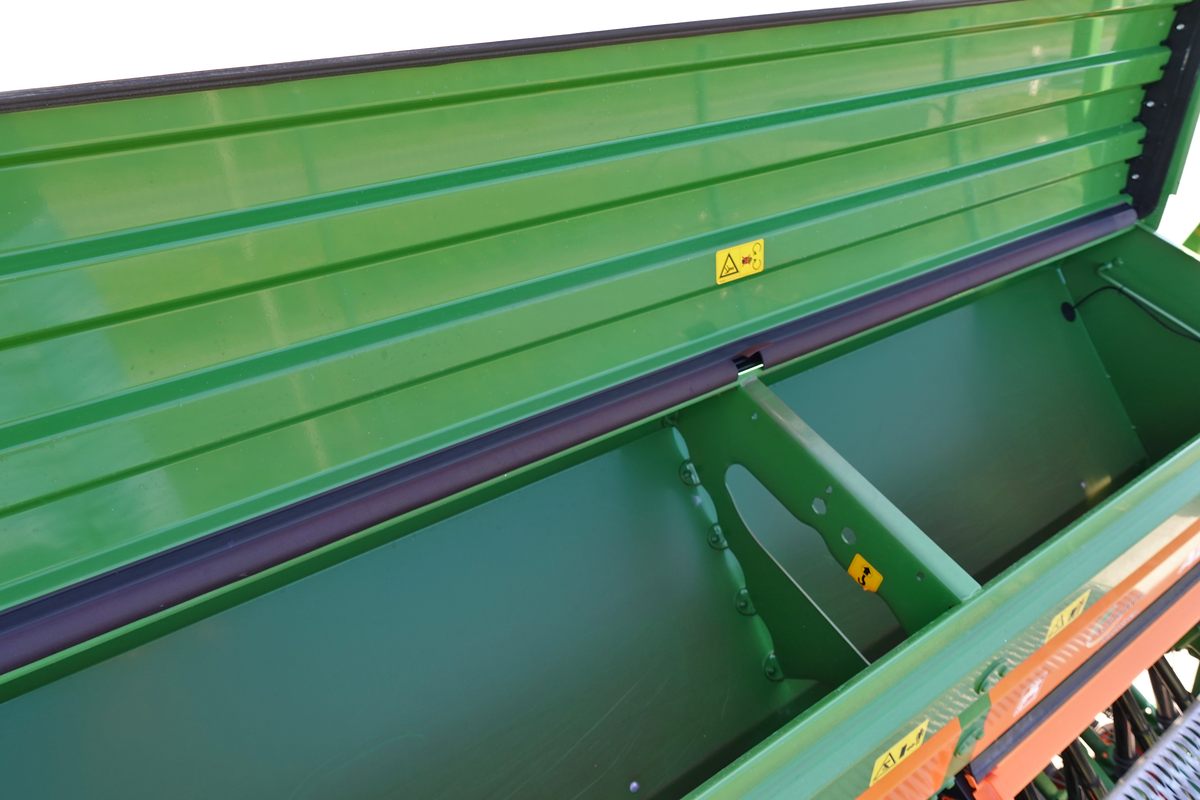 Amazone Aufbaudrillmaschine AD 3000 Super Kreiselgrubber KG 3000 Super Drillkombination Amazone Aufbaudrillmaschine AD 3000 Super Kreiselgrubber KG 3000 Super Drillkombination
