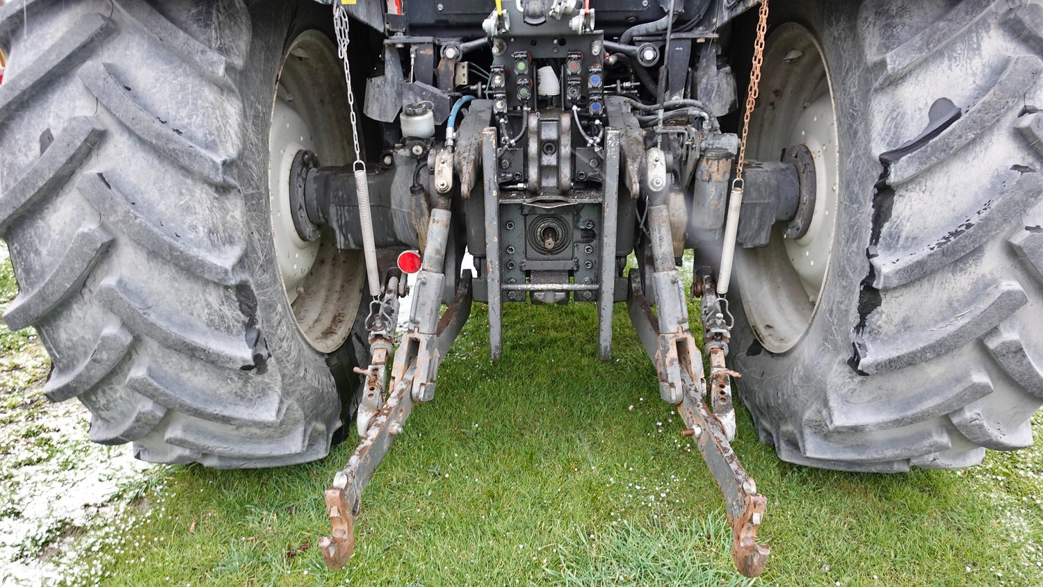 Valtra T191 HiTech mit Fronthydraulik Valtra T191 HiTech mit Fronthydraulik