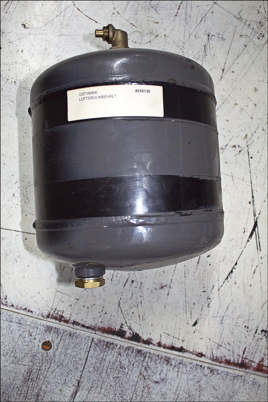 Valtra V37106800 Luftdruckbehält Valtra V37106800 Luftdruckbehält