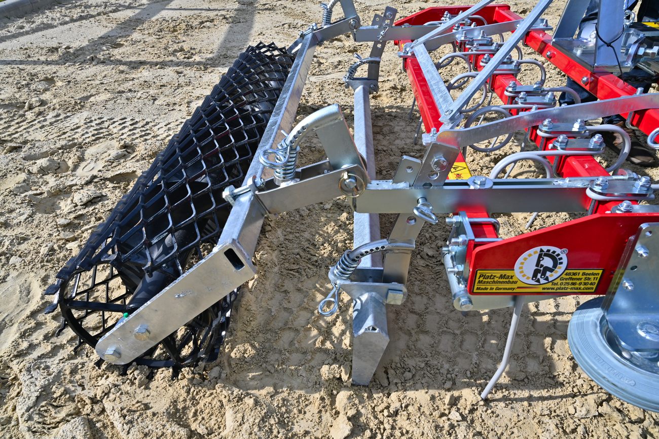 Reitplatzplaner Platz-Max P-M 160 / NL-GW 160 Reitplatzplaner Platz-Max P-M 160 / NL-GW 160