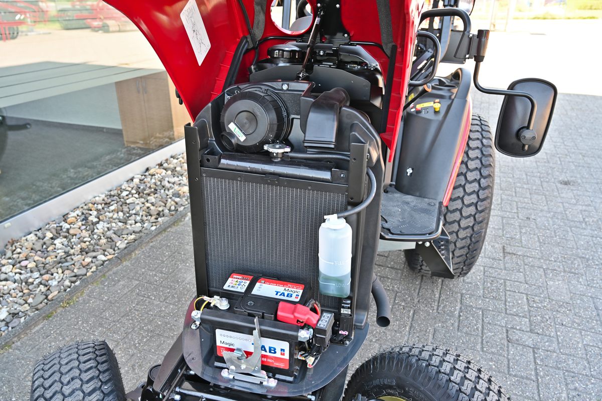 Kompakttraktor Yanmar SA424V-R Kompakttraktor Yanmar SA424V-R