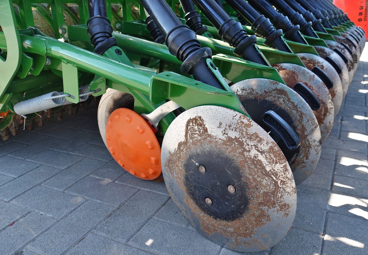 Amazone Aufbaudrillmaschine AD 3000 Super Kreiselgrubber KG 3000 Super Drillkombination Amazone Aufbaudrillmaschine AD 3000 Super Kreiselgrubber KG 3000 Super Drillkombination