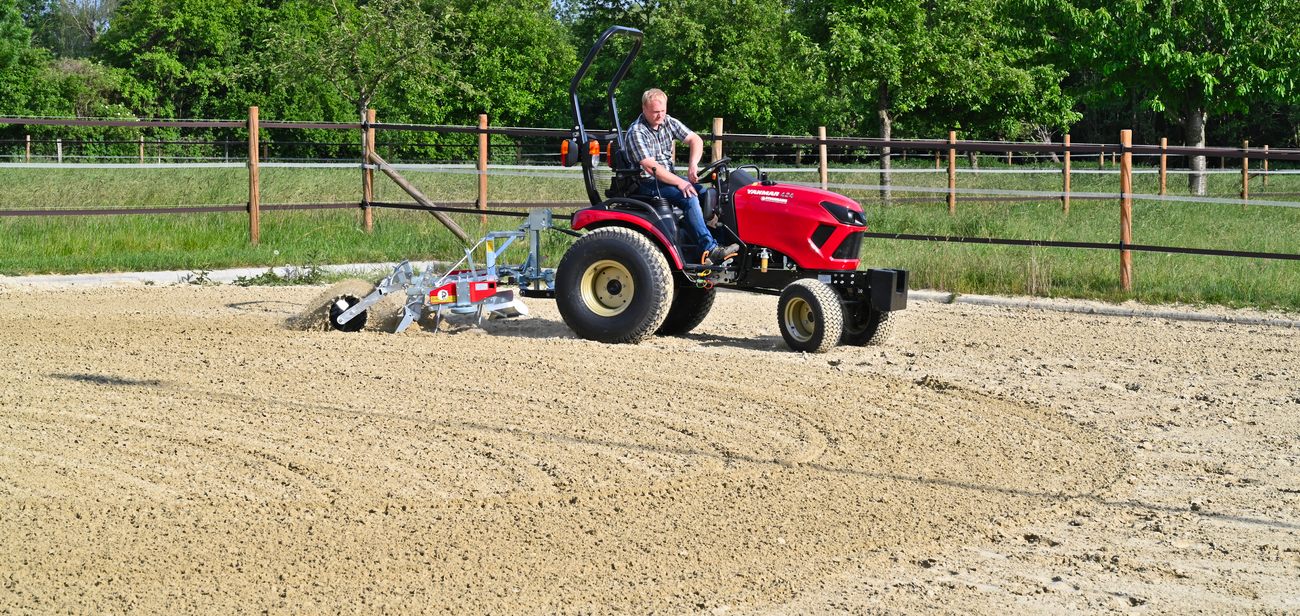 Reitplatzplaner Platz-Max P-M 160 / NL-GW 160 Reitplatzplaner Platz-Max P-M 160 / NL-GW 160