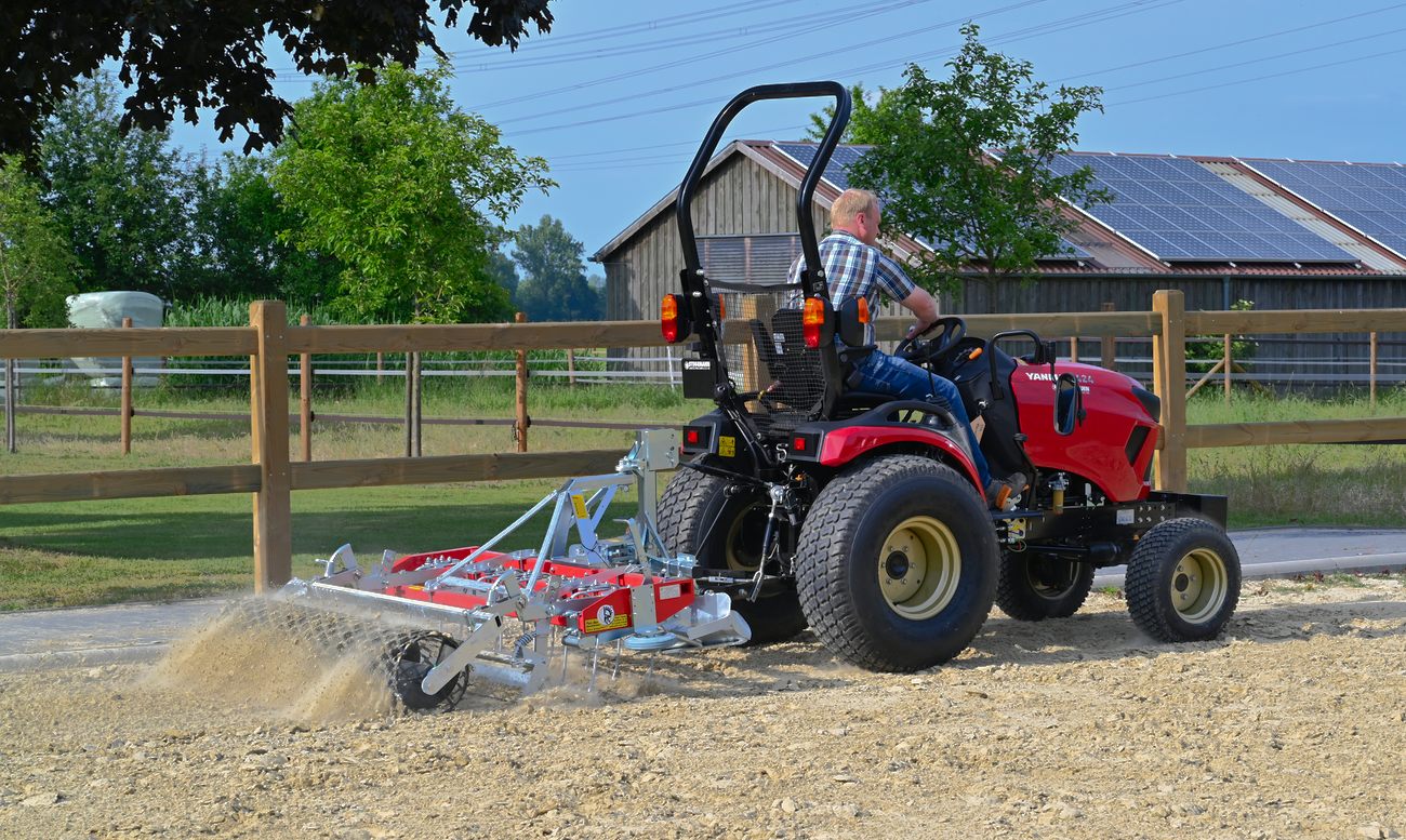 Reitplatzplaner Platz-Max P-M 160 / NL-GW 160 Reitplatzplaner Platz-Max P-M 160 / NL-GW 160