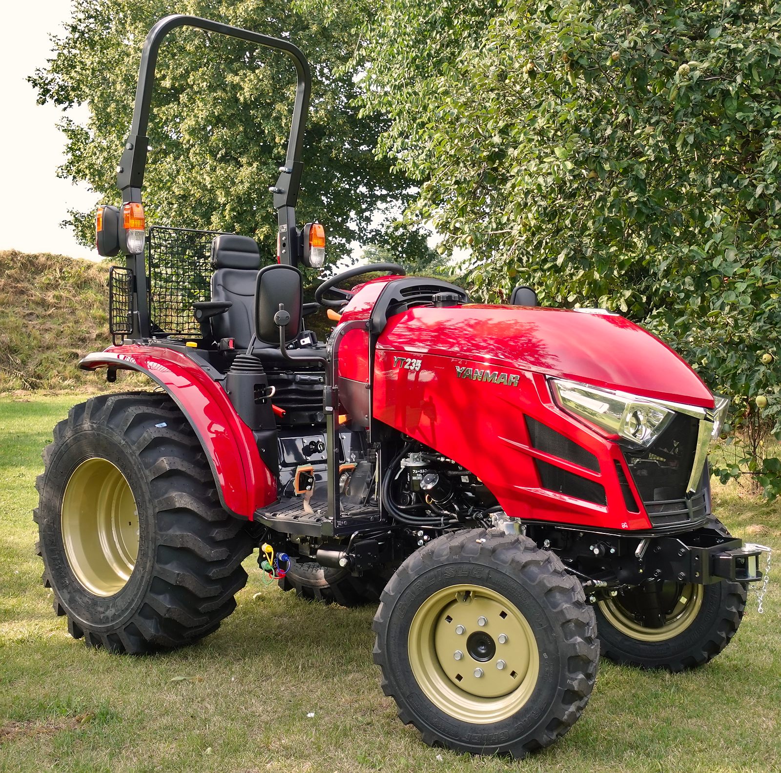 Kompaktschlepper Yanmar YT235 R Kompaktschlepper Yanmar YT235 R