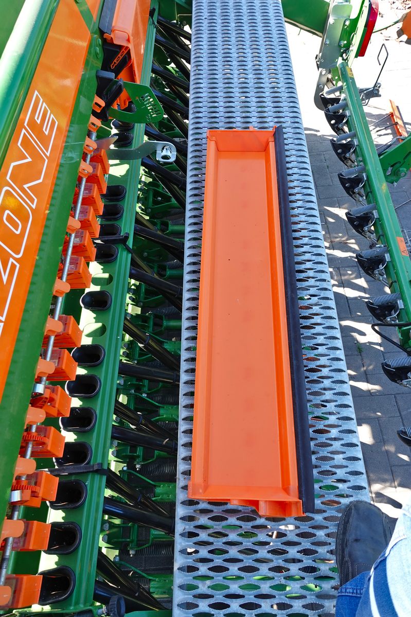 Amazone Aufbaudrillmaschine AD 3000 Super Kreiselgrubber KG 3000 Super Drillkombination Amazone Aufbaudrillmaschine AD 3000 Super Kreiselgrubber KG 3000 Super Drillkombination