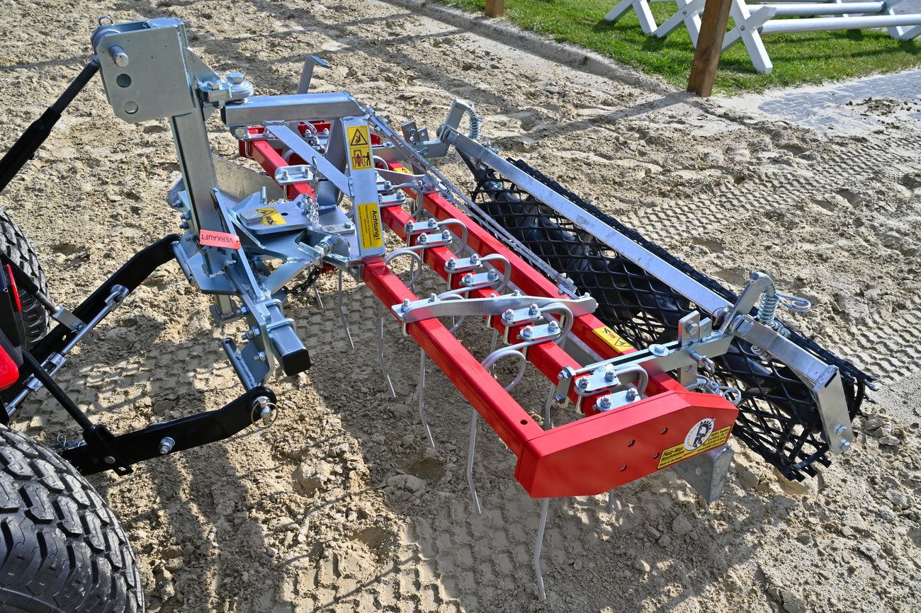 Reitplatzplaner Platz-Max P-M 160 / NL-GW 160 Reitplatzplaner Platz-Max P-M 160 / NL-GW 160