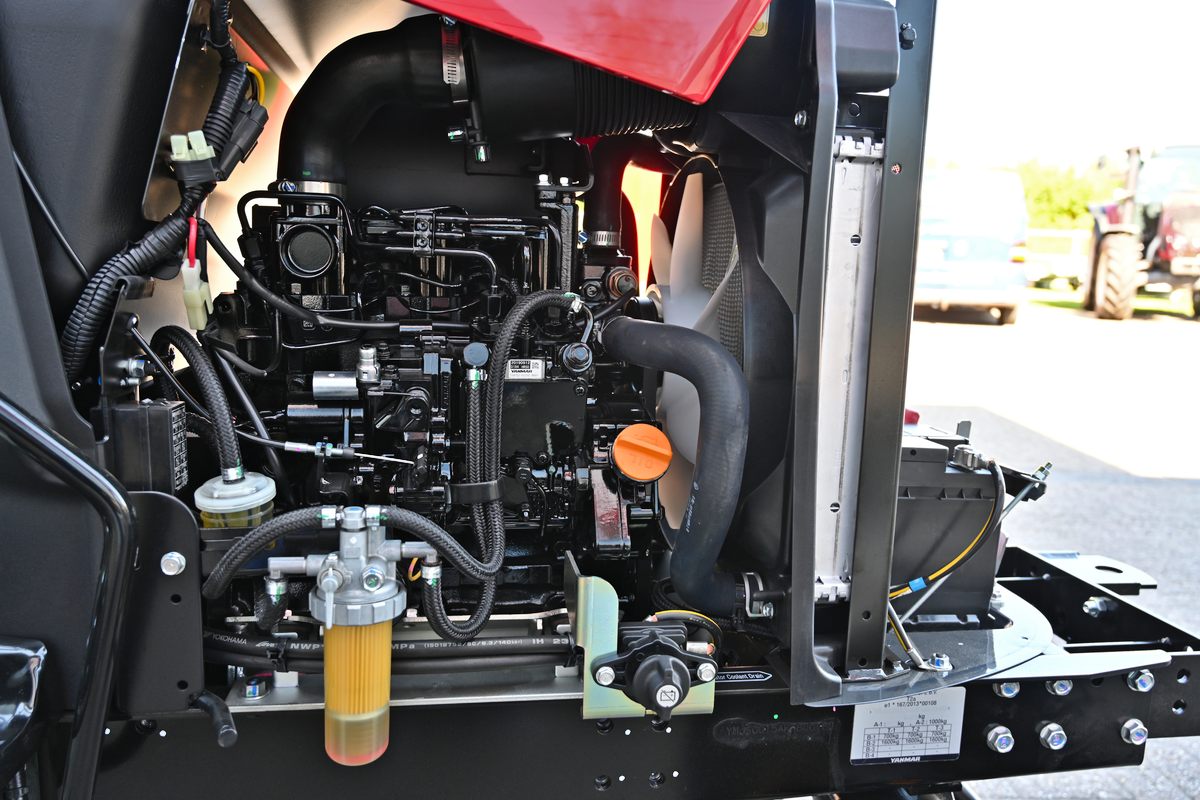 Kompakttraktor Yanmar SA424V-R Kompakttraktor Yanmar SA424V-R