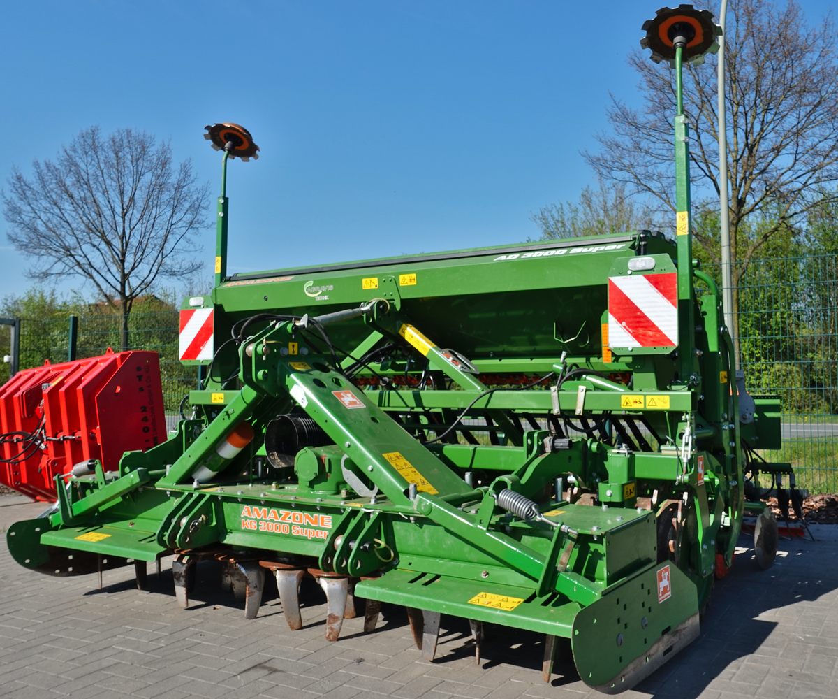 Amazone Aufbaudrillmaschine AD 3000 Super Kreiselgrubber KG 3000 Super Drillkombination Amazone Aufbaudrillmaschine AD 3000 Super Kreiselgrubber KG 3000 Super Drillkombination